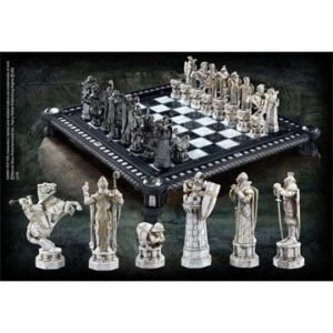 Nob7979 Harry Potter The Final Challenge Chess Set