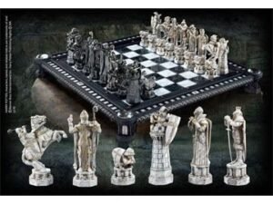 Nob7979 Harry Potter The Final Challenge Chess Set