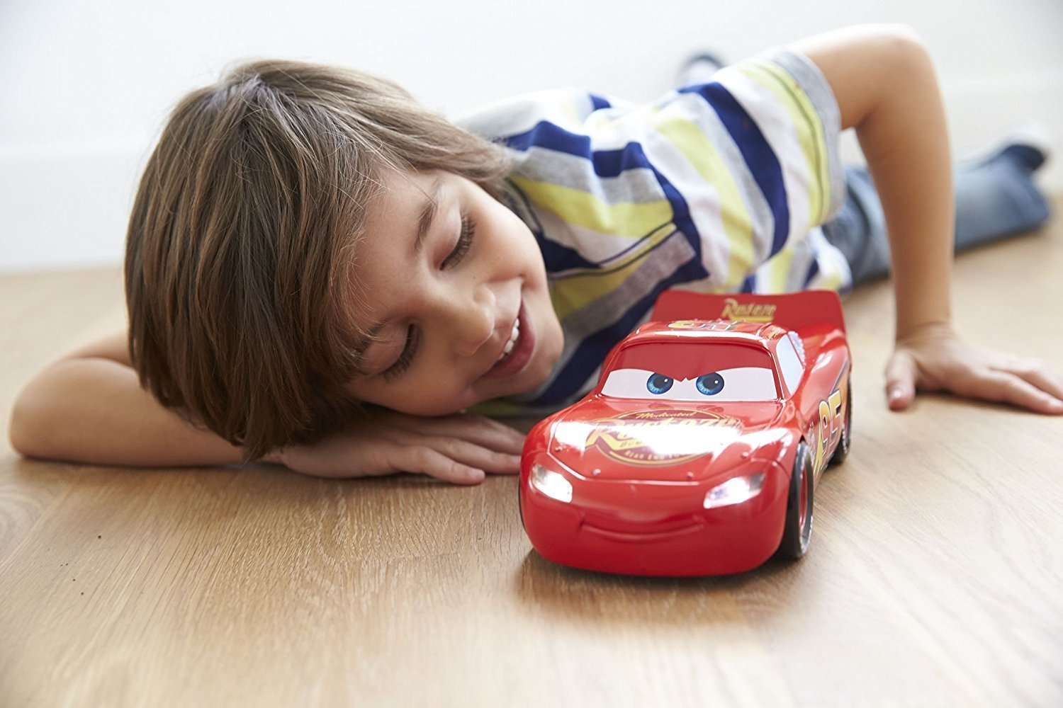 Saetta Mc Queen Re Action Interattivo Cars 3