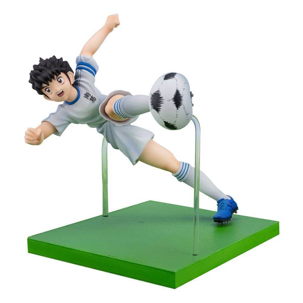 Captain Tsubasa Pvc Statue Misaki 13 Cm April 2022