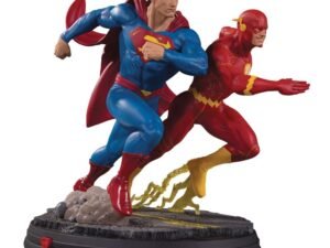 Dc Gallery Statue Superman Vs The Flash Racing 2Nd Edition 26 Cm