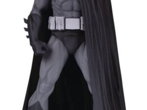Batman Black White Statue Batman Version 3 By Jim Lee 18 Cm