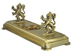 Harry Potter Wand Stand Gryffindor 20 Cm